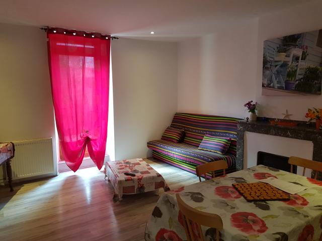 Location appartement T3 Pomas - Photo 2