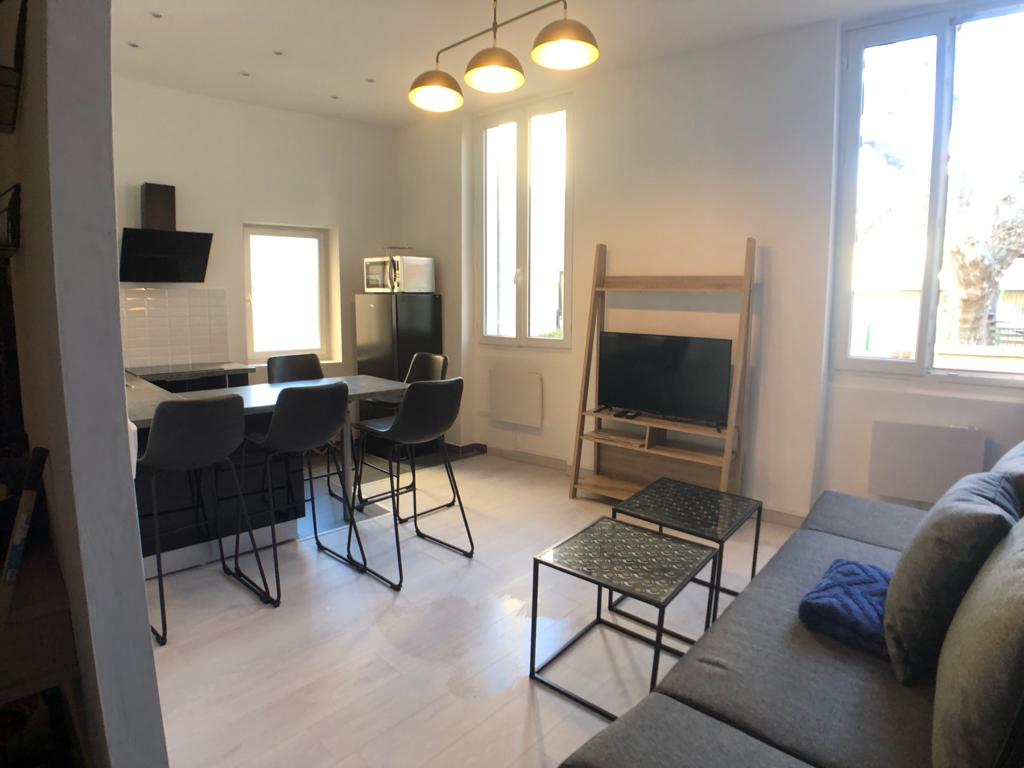 Location chambre Marseille 01 - Photo 1