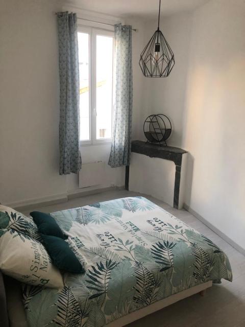 Location appartement T3 Marseille 01 - Photo 4