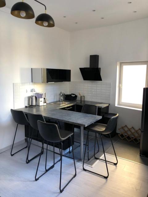 Location appartement T3 Marseille 01 - Photo 5