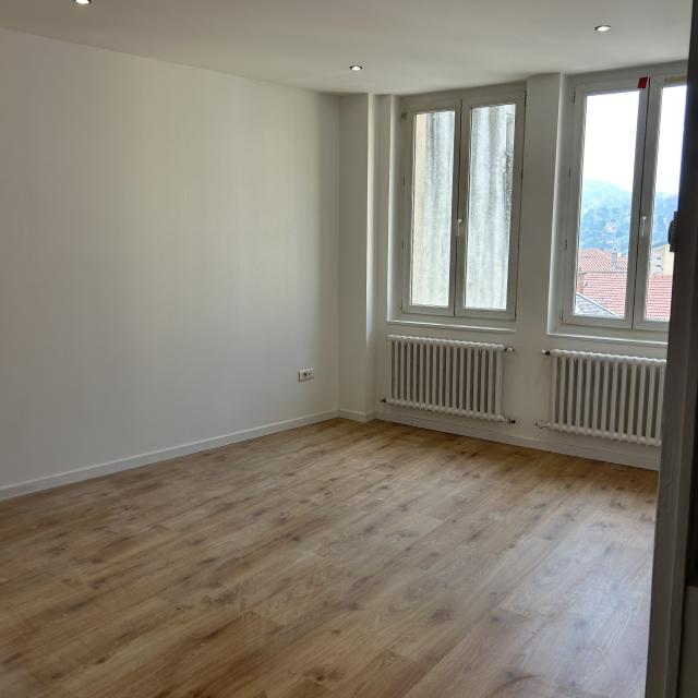 Location appartement T4 Le Puy en Velay - Photo 4