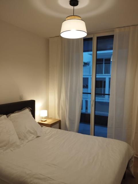 Location appartement T3 Asnieres sur Seine - Photo 2