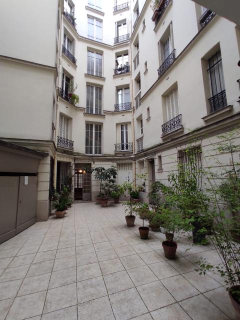 Location studio Paris 09 - Photo 7