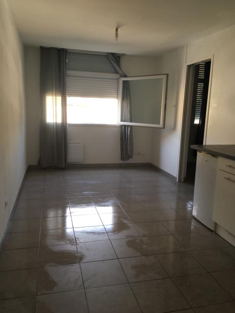Location appartement T2 Nimes - Photo 2