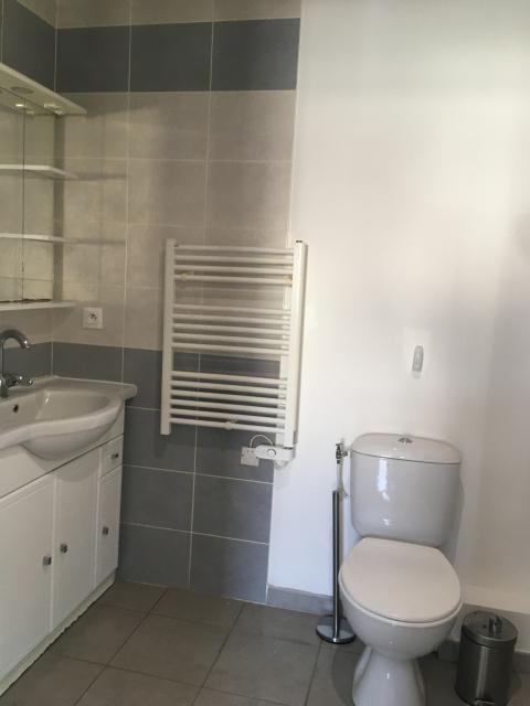 Location appartement T2 Nimes - Photo 3