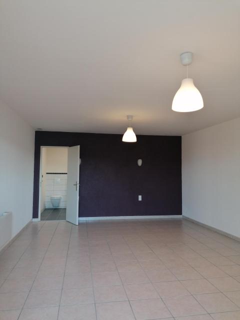 Location maison F4 Pieusse - Photo 3