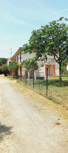 Location maison F5 Aussonne - Photo 2