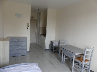Location studio St Denis en Val - Photo 5