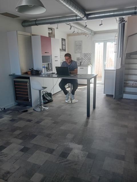 Location maison F9 La Rochelle - Photo 4