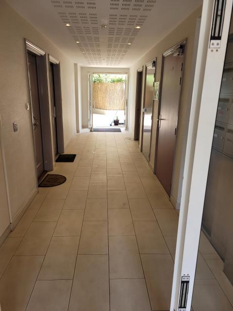 Location appartement T2 Corbeil Essonnes - Photo 2