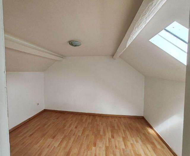 Location maison F4 St Andre les Vergers - Photo 2