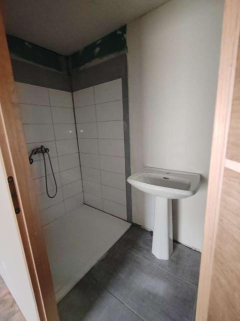 Location maison F4 St Andre les Vergers - Photo 6