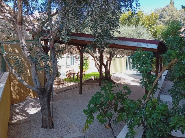 Location maison F2 Chateaurenard - Photo 2