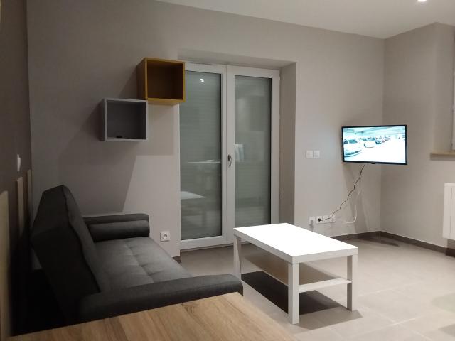 Location studio St Etienne - Photo 4