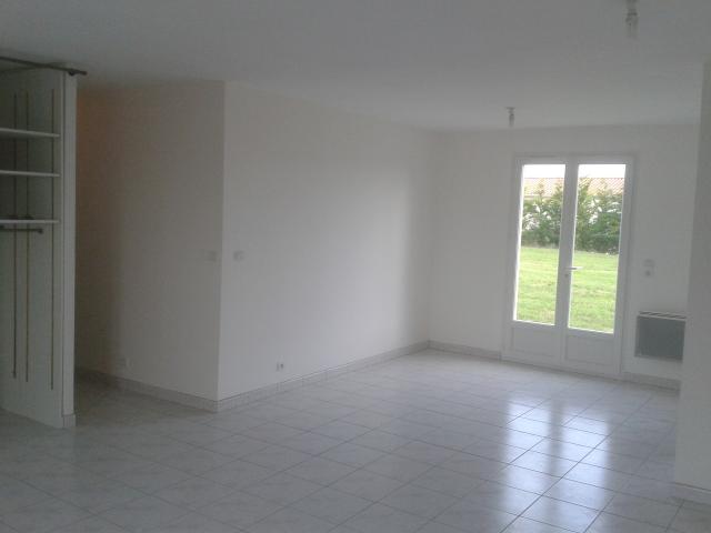 Location maison F4 Montils - Photo 3