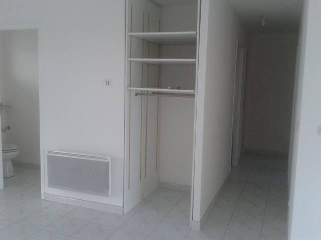 Location maison F4 Montils - Photo 9