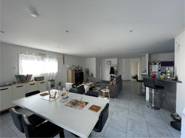 Location maison F5 Quelaines St Gault - Photo 3