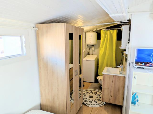 Location studio Marseille 07 - Photo 2