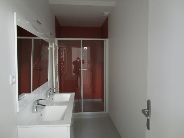 Location appartement T4 La Rochebeaucourt et Argentine - Photo 3