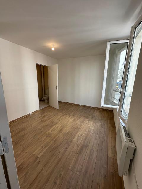 Location appartement T2 Paris 10 - Photo 2