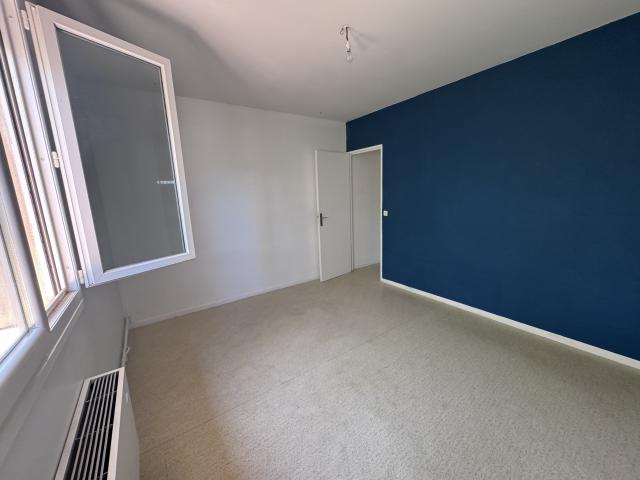 Location maison F7 Aussillon - Photo 8