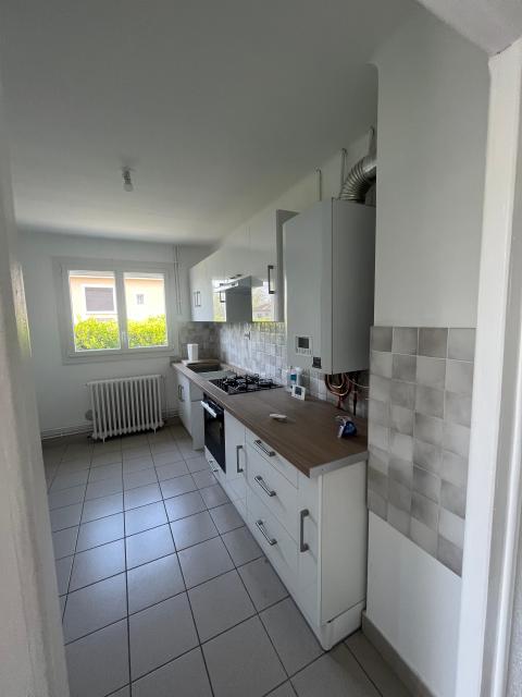 Location maison F4 Neuville sur Saone - Photo 8