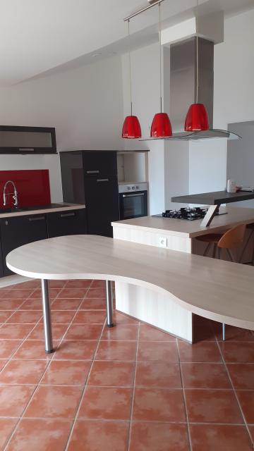 Location maison F7 Peault - Photo 2