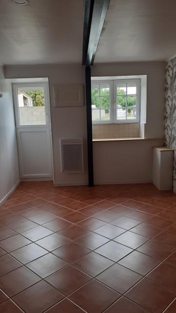Location maison F7 Peault - Photo 5