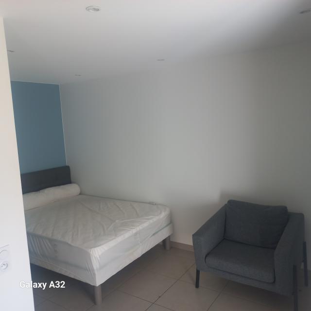 Location studio St Etienne - Photo 2
