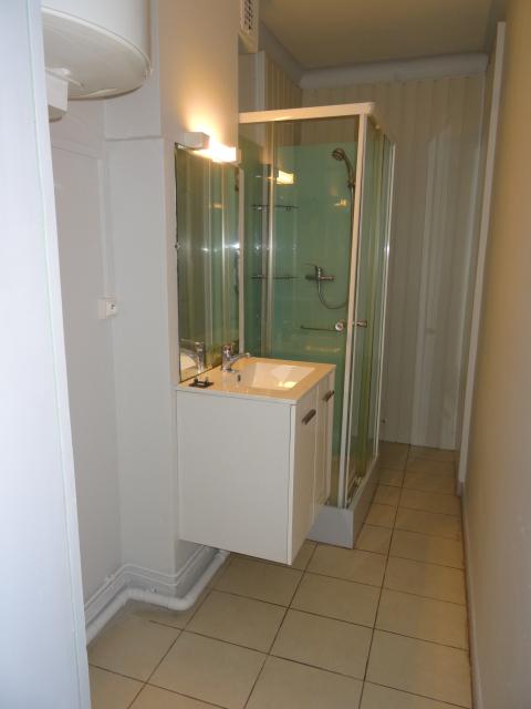 Location appartement T2 St Etienne - Photo 4