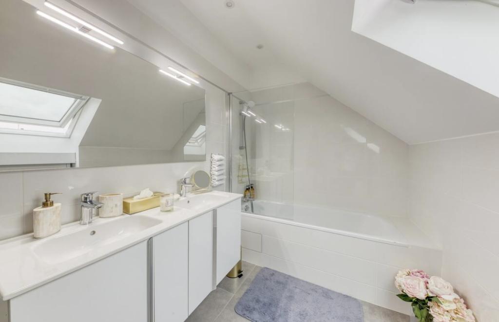 Location chambre Paris 08 - Photo 2