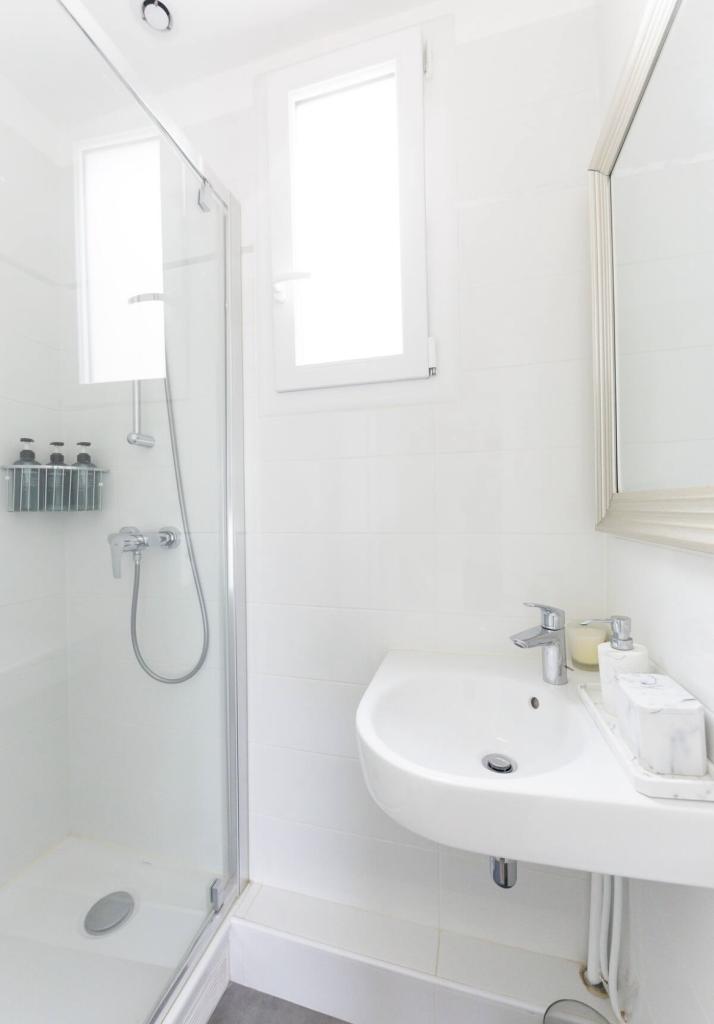 Location chambre Paris 08 - Photo 3