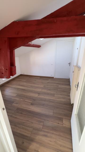 Location maison F6 Essertines en Donzy - Photo 4