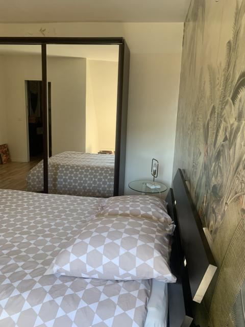 Location appartement T2 Paris 08 - Photo 2