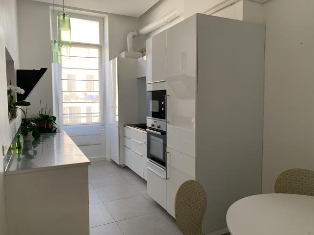 Location appartement T4 Marseille 01 - Photo 2