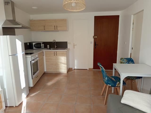 Location appartement T2 Simiane Collongue - Photo 2