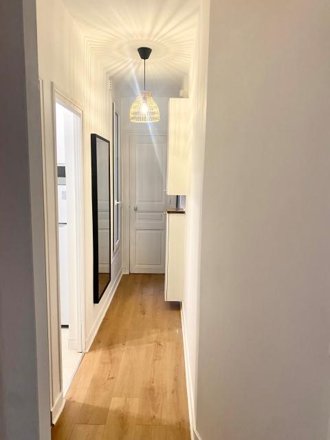 Location appartement T2 Paris 17 - Photo 2