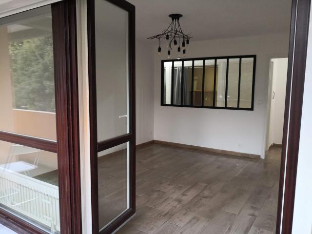 Location appartement T2 Bourgoin Jallieu - Photo 2