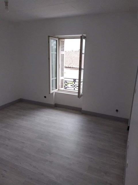 Location appartement T2 Chasseneuil sur Bonnieure - Photo 6