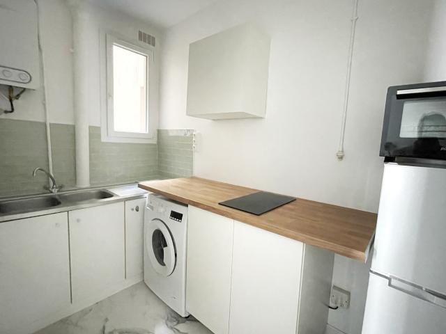 Location appartement T2 Paris 11 - Photo 2