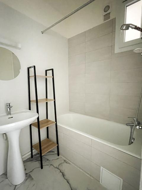 Location appartement T2 Paris 11 - Photo 3