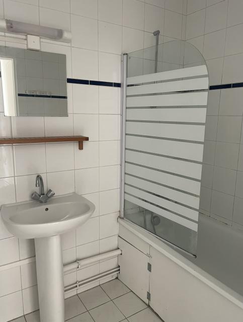 Location appartement T3 Paris 11 - Photo 4