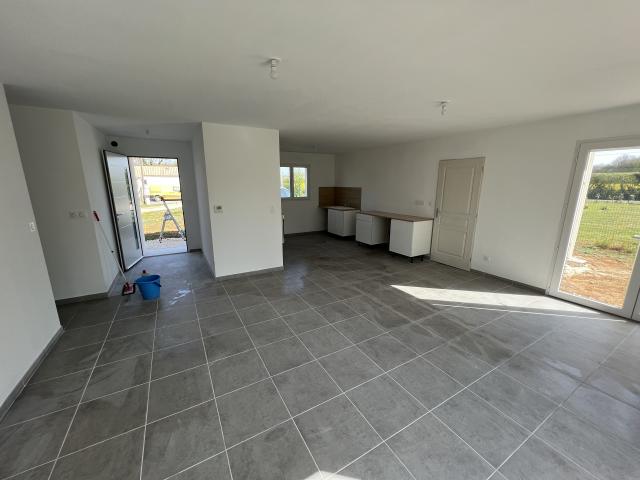 Location maison F4 Gemozac - Photo 6