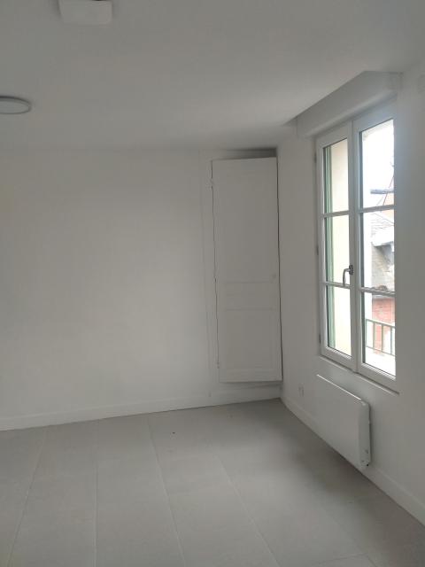 Location appartement T3 La Fere - Photo 3