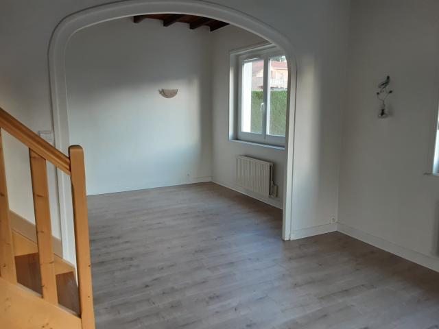 Location maison F5 Montrond les Bains - Photo 2