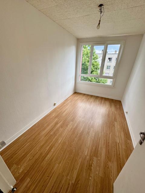 Location appartement T4 Luxeuil les Bains - Photo 2