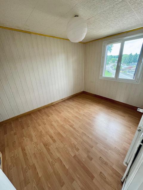 Location appartement T4 Luxeuil les Bains - Photo 3