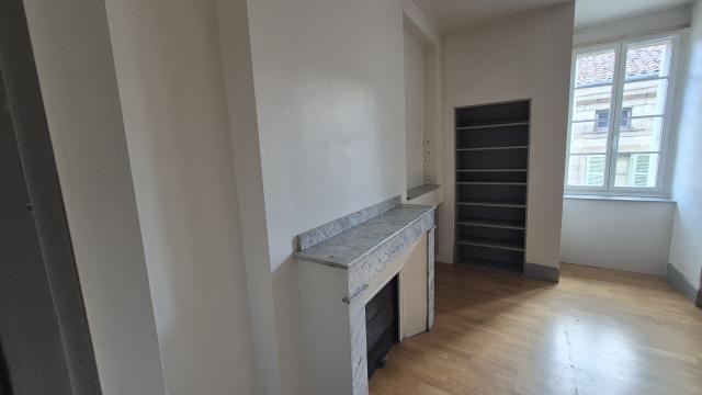 Location appartement T4 Figeac - Photo 10
