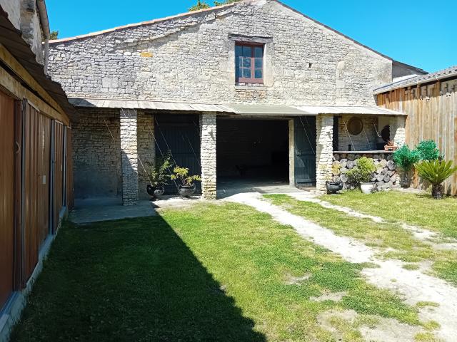 Location maison F9 Benon - Photo 8