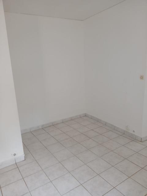 Location appartement T2 St Maur des Fosses - Photo 3